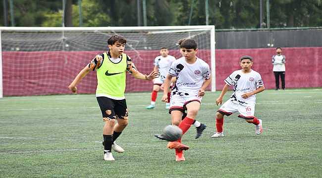 Çiğli'de 19 Mayıs Coşkusu Futbol Turnuvasıyla Başladı