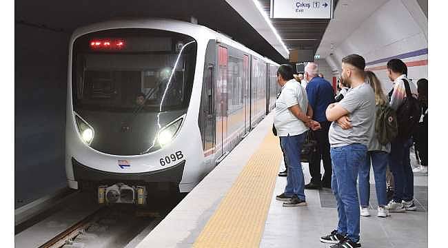  İzmir Metrosu 24 Yaşında: 1 Milyar Yolcu Taşıdı, Dünyayı 1191 Kere Dolandı! 