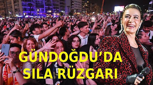 İzmirliler 19 Mayıs'ı Sıla ile Kutladı: Konserde Coşku Tavan yaptı! 