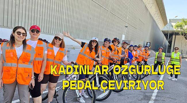 "Kadın Kadına Bisiklet Eğitimi Projesi" ile Bisiklete Biniyor ve Özgürlüğe Pedal Çeviriyorlar