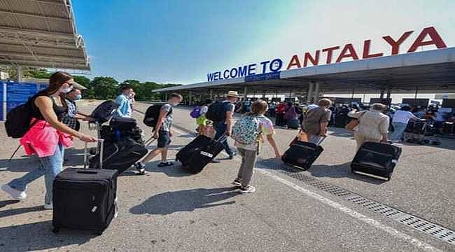 Kurban Bayramı Tatilinde Tatilcilerin Rotası Antalya: Kemer ve Alanya Favori