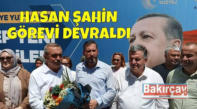 AK Parti Bergama İlçe Başkanlığında devir teslim töreni yapıldı