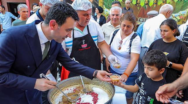 Bayraklı'da Muharrem Ayı Etkinlikleri: 4 Bin Kişiye Aşure İkramı 