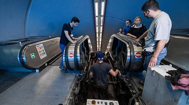 İzmir Metrosu'nda Bakım Zamanı: Üçyol İstasyonu'ndaki Yürüyen Merdivenler Kullanıma Kapalı