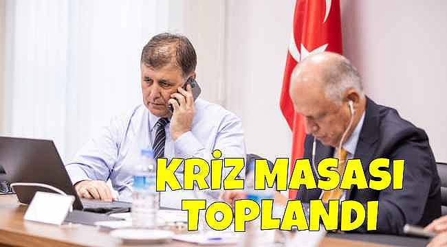 Dün geceden beri yanıyor; İzmir'de kriz masası kuruldu