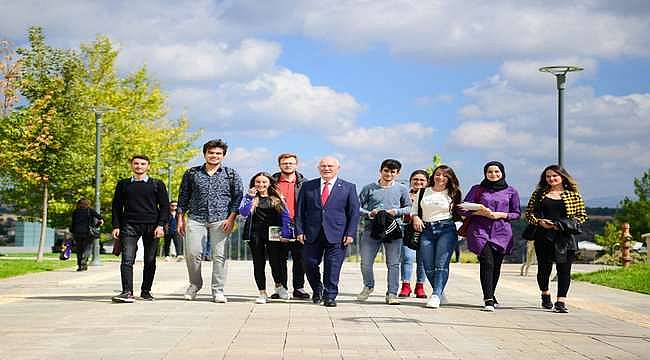 Uşak Üniversitesi Tercihte Yüzde 100 Doluluğa Ulaştı