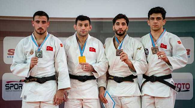 Judo Şampiyonasında İzmir Rüzgarı: 9 Madalya ile Döndüler