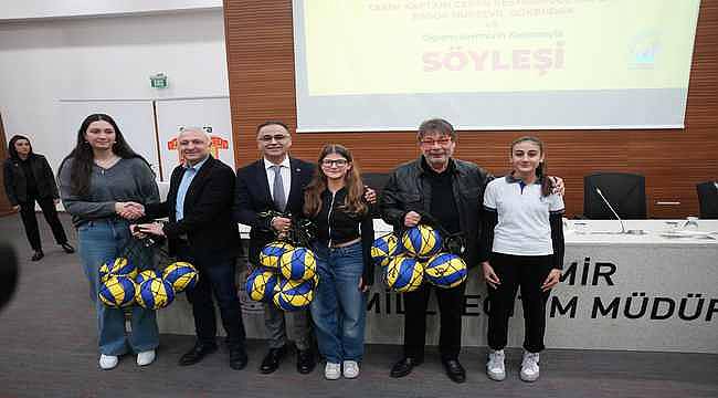 Spor ve Eğitim Buluştu: Göztepe Kadın Voleybol Takımı İzmirli Öğrencilerle Bir Araya Geldi